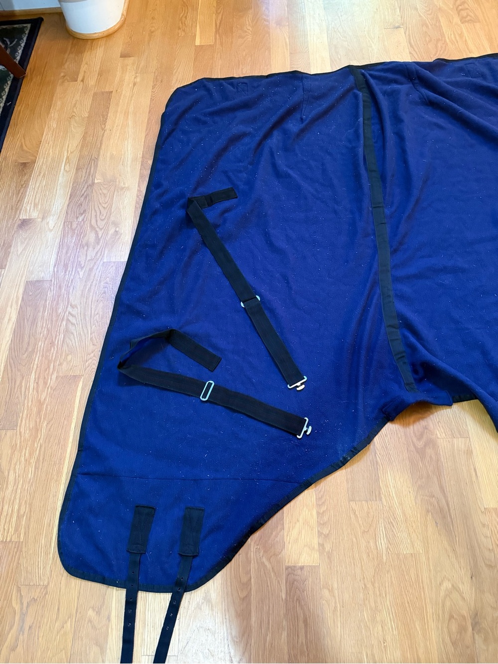 Horse FLEECE cooler w/ leg straps nylon shoulder protector size 74 Navy